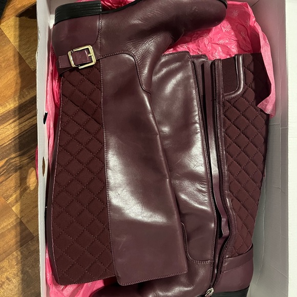 Isaac Mizrahi Quilted Leather Boots - Picture 9 of 10